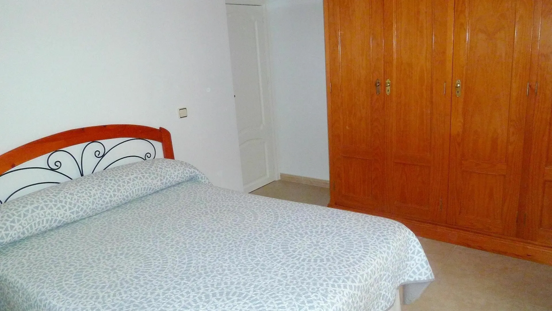Apartment With 2 Bedrooms In Sevilla, With Wifi