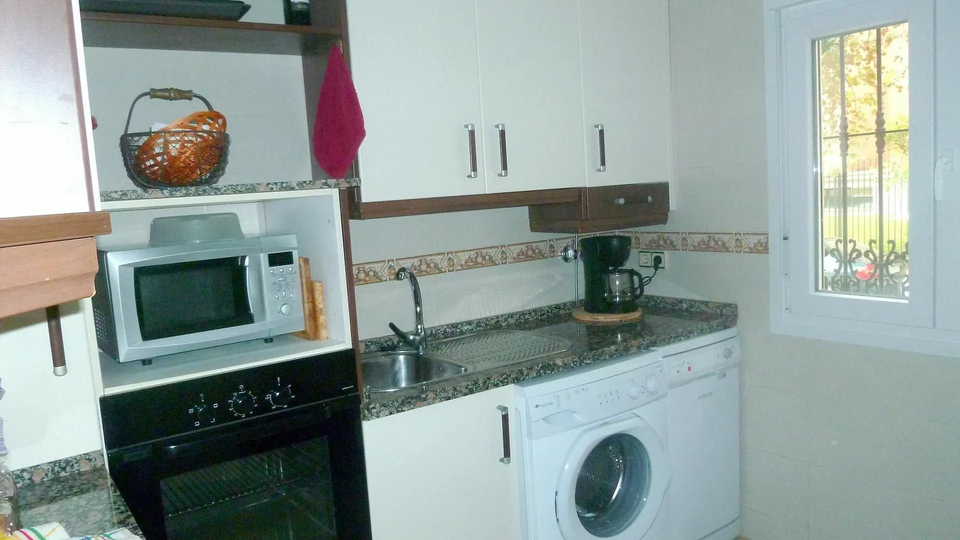 Apartment With 2 Bedrooms In Sevilla, With Wifi  Sevilla
